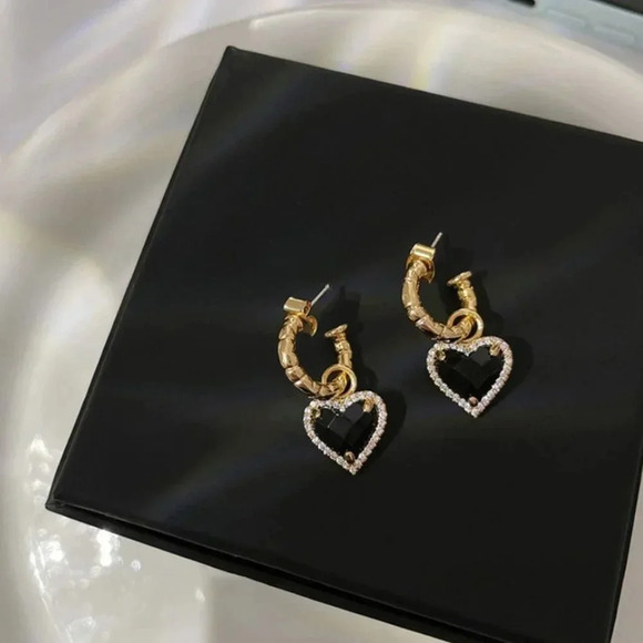 925 Sterling Silver Black Heart Gold Hoop Earrings Dainty Dangle Drop Earrings - Picture 5 of 6